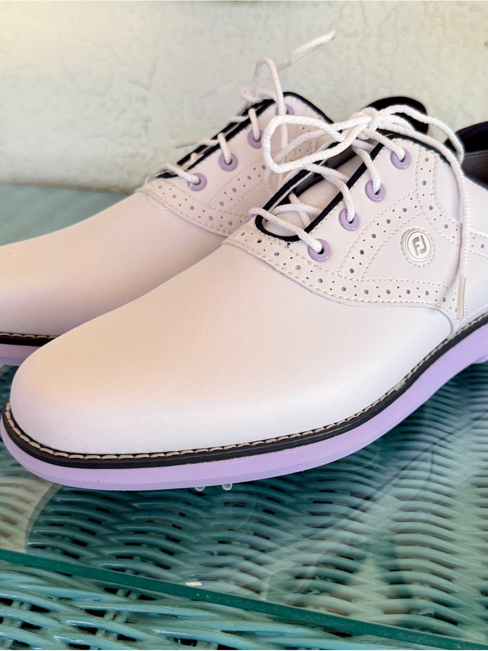 NEW FOOTJOY TRADITIONS SADDLE GOLF SHOES -WHITE/PURPLE 9M